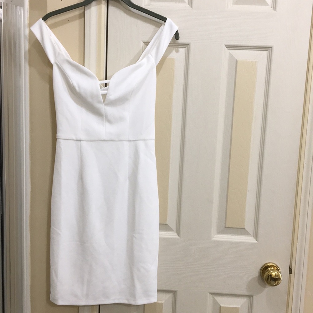 NWT LUCEN Off Shoulder Cross Back Dress